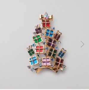 Holiday Bow Wrapped Presents Pin